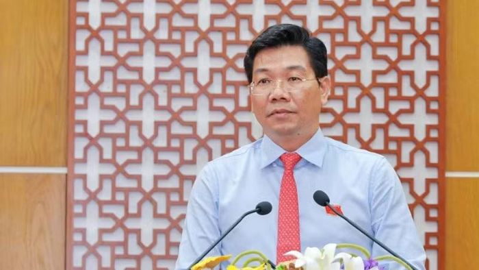 Ủy viên Trung ương Đảng, Phó Bí thư Thường trực Tỉnh ủy, Chủ tịch Hội đồng nhân dân tỉnh Tây Ninh Nguyễn Mạnh Hùng phát biểu.