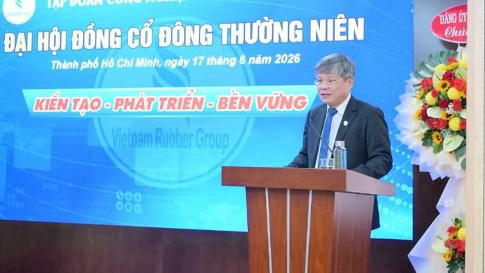 Ông Trần Công Kha, Bí thư Đảng ủy, Chủ tịch Hội đồng quản trị VRG phát biểu ý kiến tại Đại hội.