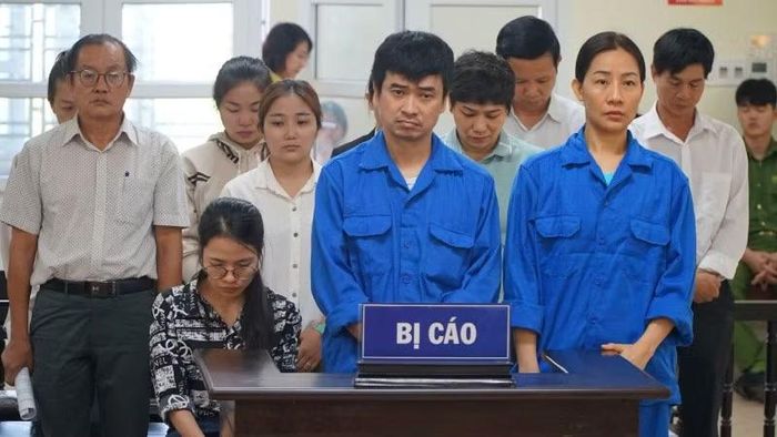 Các bị cáo tại phiên tòa.