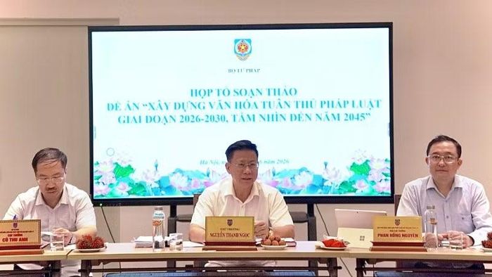 Thứ trưởng Tư pháp Nguyễn Thanh Ngọc chủ trì cuộc họp Tổ soạn thảo Đề án. (Ảnh: TL)