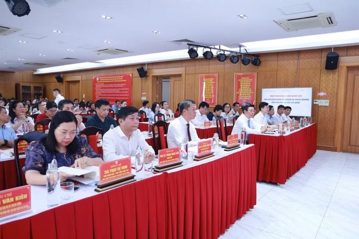 Các đại biểu dự Hội thảo.