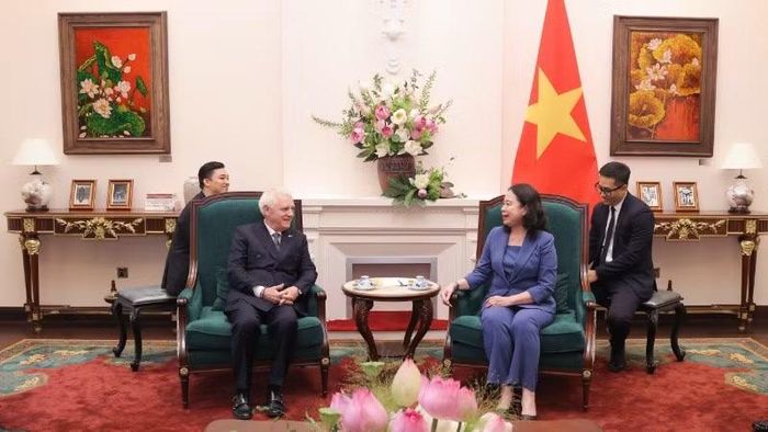 Phó Chủ tịch nước Võ Thị Ánh Xuân tiếp Đại sứ Argentina tại Việt Nam Marcos Antonio Bednarski.