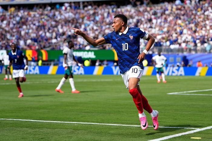 Mbappe khai thông bế tắc trận đấu