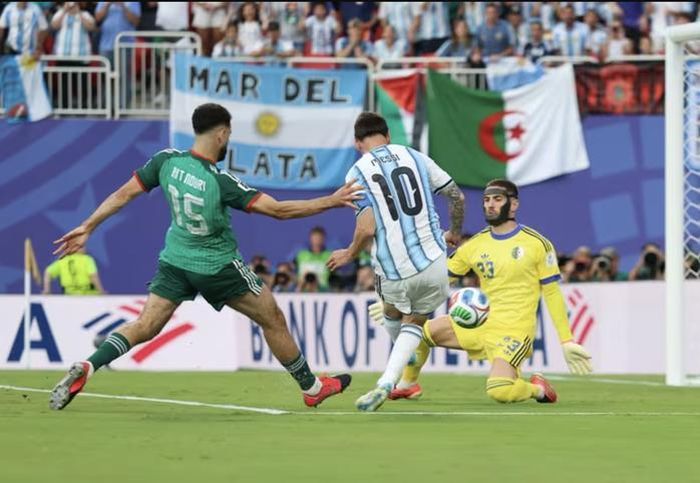 Pha ghi bàn chỉ 5 phút sau khi bóng lăn của Messi bị từ chối