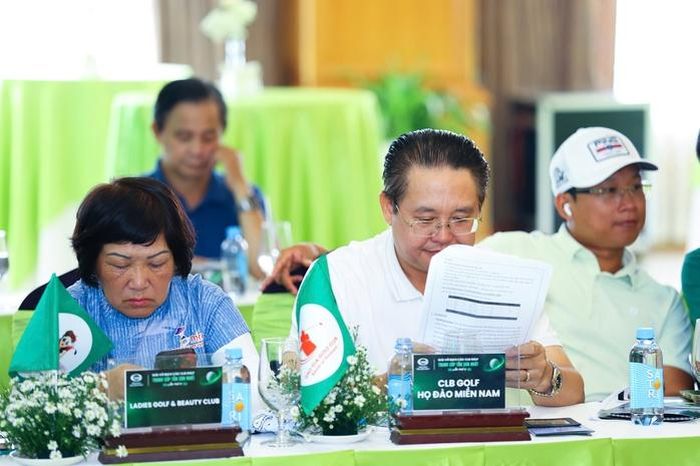 24 câu lạc bộ sẽ tranh tài theo thể thức đồng đội với giải thưởng giá trị cao