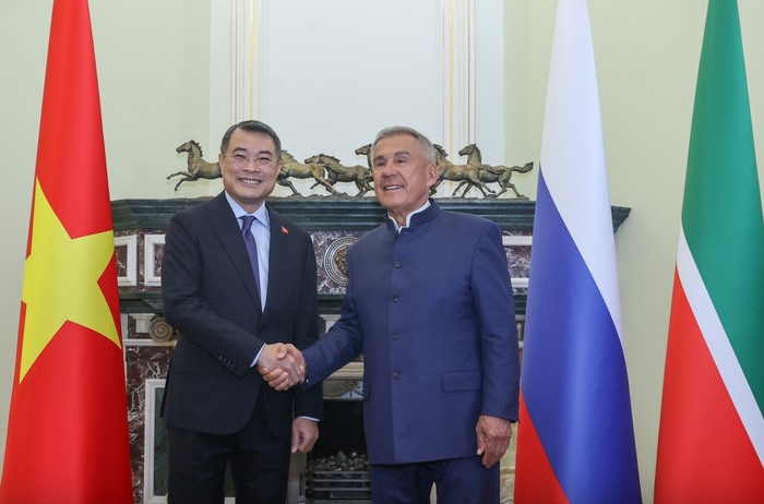  Thủ tướng Chính phủ Lê Minh Hưng và Người đứng đầu Cộng hòa Tatarstan Rustam Minnikhanov. Ảnh: VGP