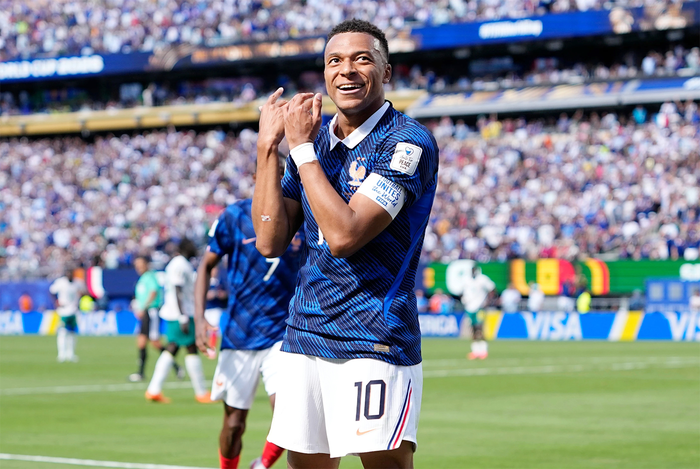  Mbappe lập cú đúp để mang về chiến thắng cho đội tuyển Pháp. Ảnh: AP 