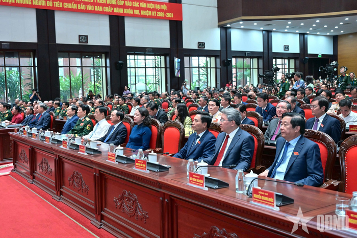 Các đại biểu dự đại hội.
