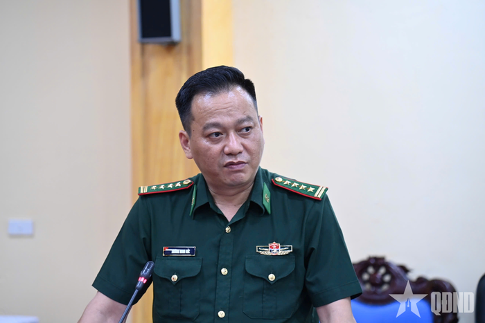 Đại tá Trương Minh Đức, Chỉ huy trưởng Ban chỉ huy Bộ đội Biên phòng tỉnh Lai Châu phát biểu tại hội nghị.