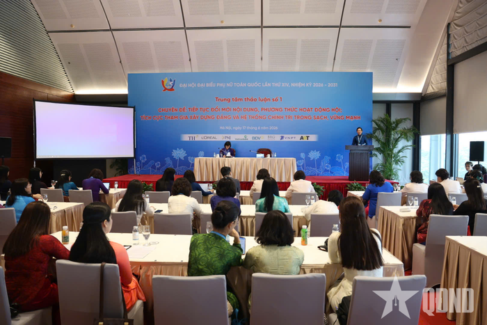 Quang cảnh phiên thảo luận.