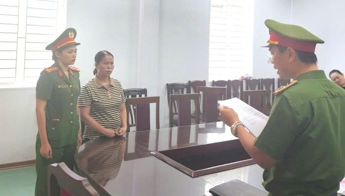 Thực hiện lênh bắt bị can để tạm giam đối với Phạm Thị Hương