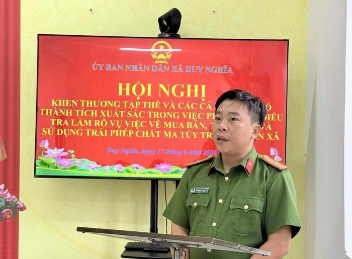 Thiếu tá Nguyễn Văn Long – Trưởng Công an xã Duy Nghĩa.