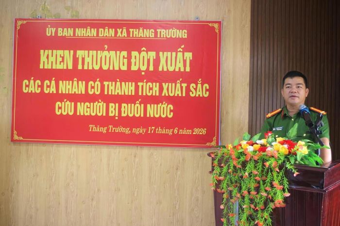 Đại diện Công an xã Thăng Trưởng chia sẻ cảm xúc.