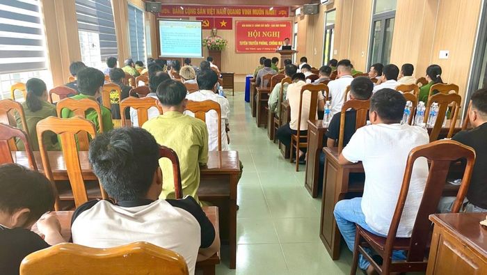Quang cảnh hội nghị.