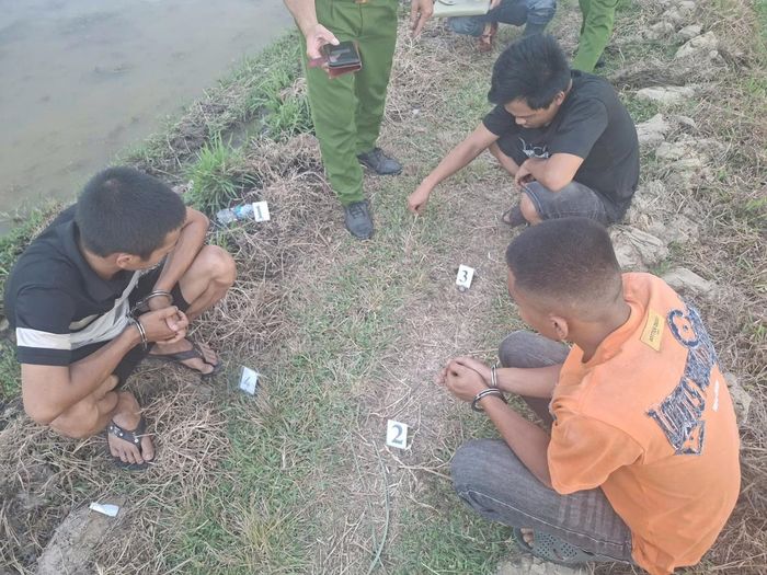 Công an xã Tây Hồ phát hiện, bắt giữ các đối tượng liên quan đến ma túy.