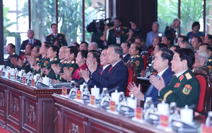 Tổng Bí thư, Chủ tịch nước Tô Lâm cùng các đại biểu dự đại hội. Ảnh: QUANG PHÚC