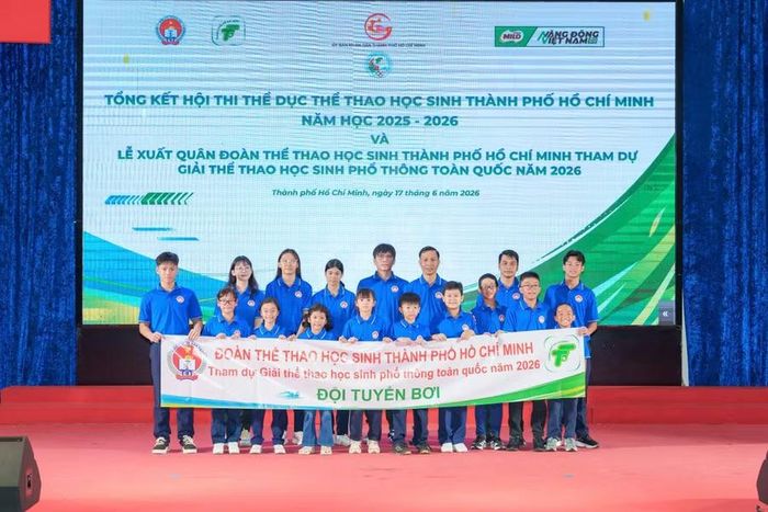 Các đội tham gia giải.