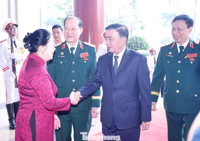  Thường trực Ban Bí thư Trần Cẩm Tú dự đại hội. 