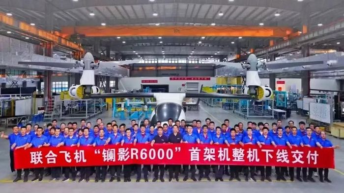 Nguyên mẫu UR6000 hoàn chỉnh đầu tiên trên dây chuyền sản xuất tại Xưởng sản xuất United Aircraft ở Công viên Công nghiệp Hàng không Vu Hồ, tỉnh An Huy, miền đông Trung Quốc. Ảnh: United Aircraft.