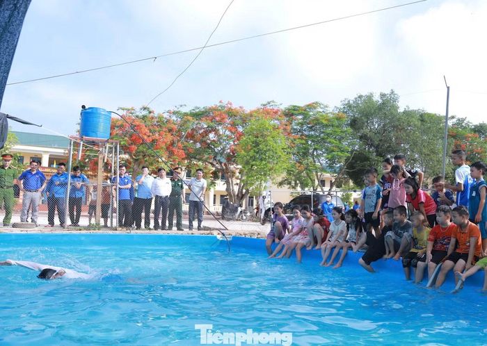 Cán bộ Đoàn xã Vân Du cho biết, công tác bảo vệ trẻ em trước nguy cơ đuối nước được xác định là một trong những nhiệm vụ trọng tâm của chiến dịch hè năm nay.