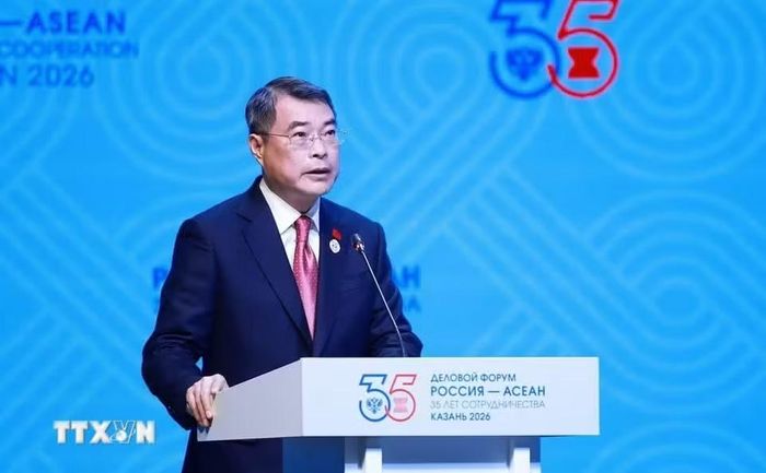  Thủ tướng Lê Minh Hưng phát biểu tại Diễn đàn Doanh nghiệp Nga - ASEAN. (Ảnh: Dương Giang/TTXVN) 