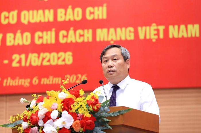 Ủy viên Trung ương Đảng, Phó Bí thư Thành ủy, Chủ tịch UBND TP Hà Nội Vũ Đại Thắng phát biểu tại hội nghị. Ảnh: Lê Hải.