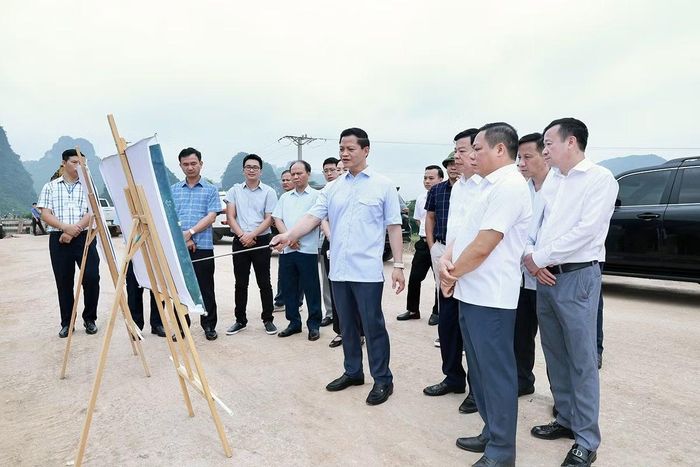 Chủ tịch UBND tỉnh Thái Nguyên - Vương Quốc Tuấn - kiểm tra tiến độ dự án