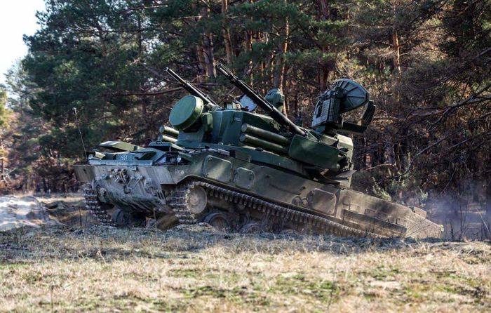 Hệ thống pháo - tên lửa phòng không 2K22M1 Tunguska-M1 của Nga. Ảnh: Bộ Quốc phòng Nga/militarnyi.com