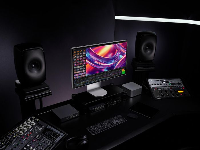 Với mật độ điểm ảnh 224 PPI chuẩn macOS, màn hình giúp văn bản sắc nét và hình ảnh chi tiết, không còn hiện tượng vỡ chữ hay giảm chất lượng khi thu phóng