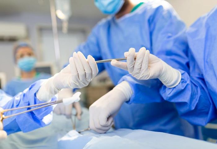 Các bác sĩ đã có cân nhắc trước khi chọn phương pháp mổ. Ảnh: BSCC.