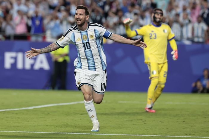 Messi đi vào lịch sử World Cup. Ảnh: AFA