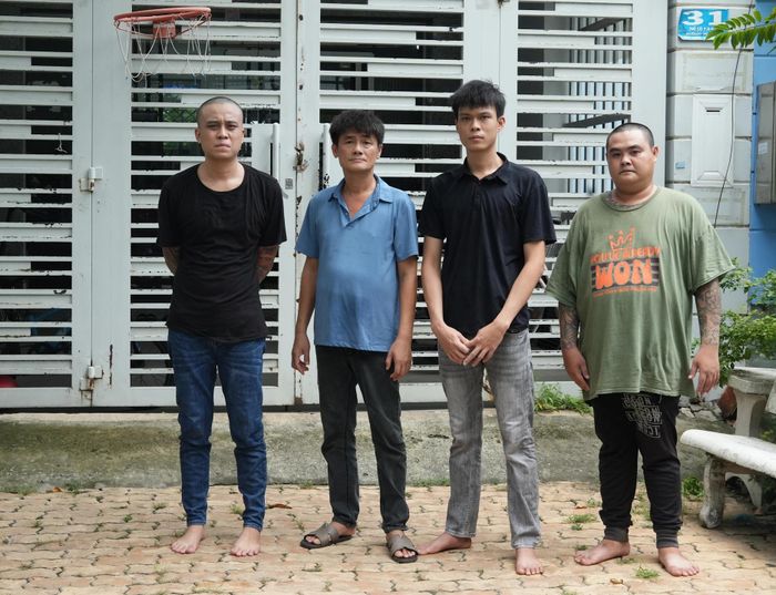 Các đối tượng bị bắt khẩn cấp. Ảnh: NT