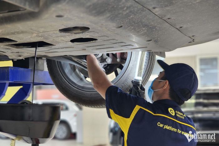 Hệ thống treo và lốp xe phản ánh chính xác thói quen sử dụng và lịch sử bảo dưỡng của chủ cũ. Ảnh: Ngô Minh