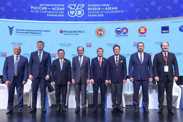 Thủ tướng Lê Minh Hưng cùng lãnh đạo các nước tại lễ khai mạc Diễn đàn kinh doanh ASEAN - Nga. Ảnh: Nhật Bắc