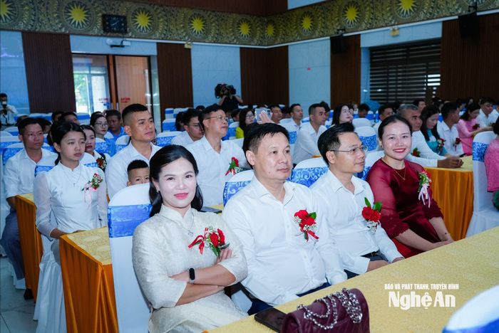 Đại diện các gia đình tham gia hội nghị. Ảnh: TL