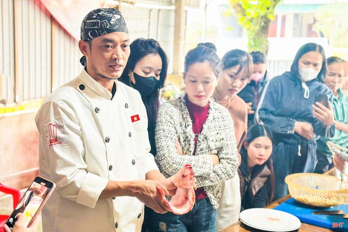Nhằm mở rộng cơ hội nghề nghiệp cho chị em, các cấp hội đã tổ chức 19 lớp dạy nghề cho 559 hội viên, phụ nữ và 12 lớp chuyển giao khoa học kỹ thuật, ứng dụng công nghệ. Đây là nền tảng quan trọng giúp nhiều phụ nữ nâng cao kỹ năng, mạnh dạn khởi nghiệp và phát triển sản xuất.