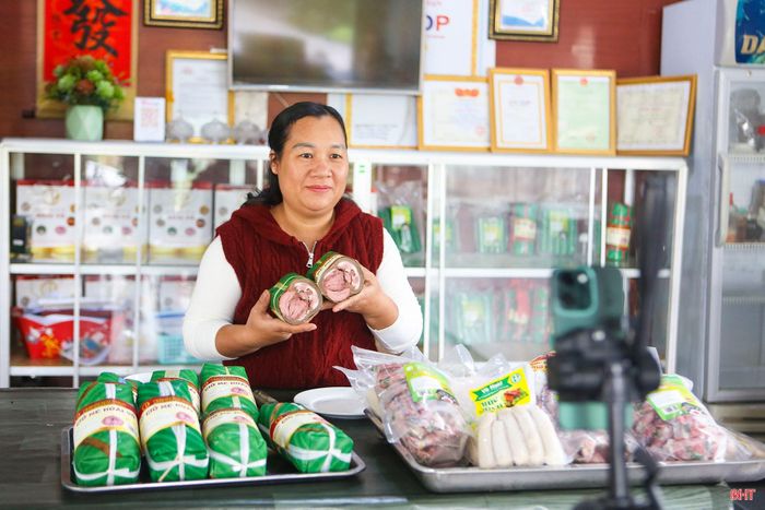 Thông qua hoạt động nhận ủy thác, các cấp hội phụ nữ toàn tỉnh đang quản lý hơn 6.600 tỷ đồng, hỗ trợ trên 51.000 lượt phụ nữ vay vốn phát triển kinh tế.