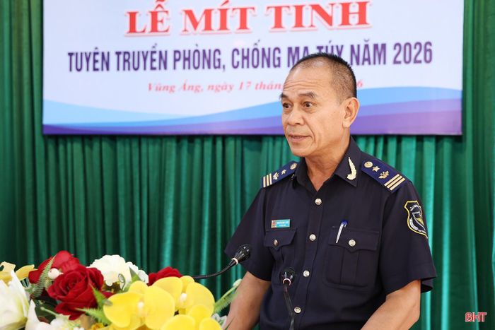  Phát biểu tại buổi lễ, Phó Chi cục trưởng Chi cục Hải quan khu vực XI Nguyễn Đình Long nhấn mạnh: "Để thực hiện hiệu quả mục tiêu “Chung một quyết tâm xây dựng xã, phường, đặc khu không ma túy”, ngành hải quan đề nghị mỗi cán bộ, công chức, ĐVTN, doanh nghiệp và người dân tiếp tục nâng cao nhận thức, chấp hành nghiêm các quy định của pháp luật về phòng, chống ma túy; tích cực tham gia phát hiện, tố giác tội phạm; không tiếp tay, không bao che cho các hành vi vi phạm pháp luật liên quan đến ma túy". 