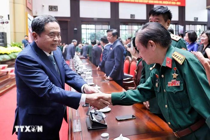 Chủ tịch Quốc hội Trần Thanh Mẫn với đại biểu dự Đại hội. (Ảnh: Doãn Tấn/TTXVN)