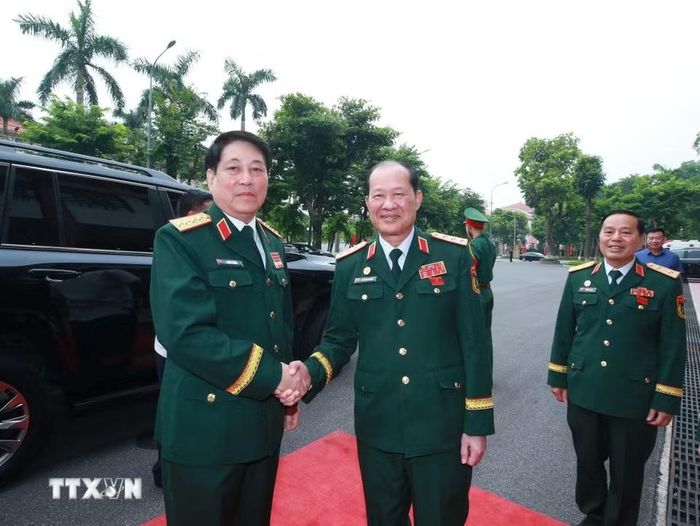 Đại tướng Lương Cường, nguyên Ủy viên Bộ Chính trị, nguyên Chủ tịch nước, tới dự Đại hội. (Ảnh: Trọng Đức/TTXVN)