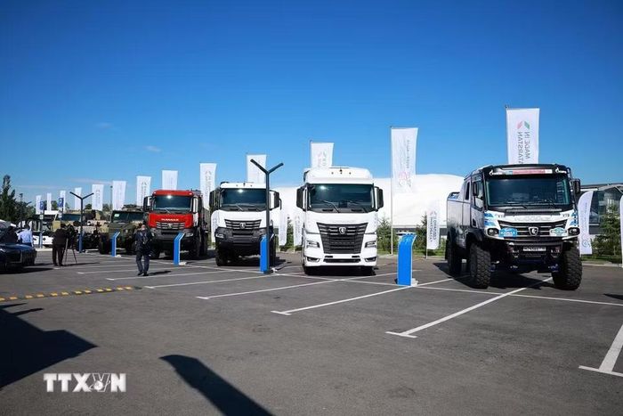 Khu trưng bày triển lãm phương tiện công nghệ cao tiềm năng kinh tế-xã hội Tatarstan. (Ảnh: Dương Giang/TTXVN)