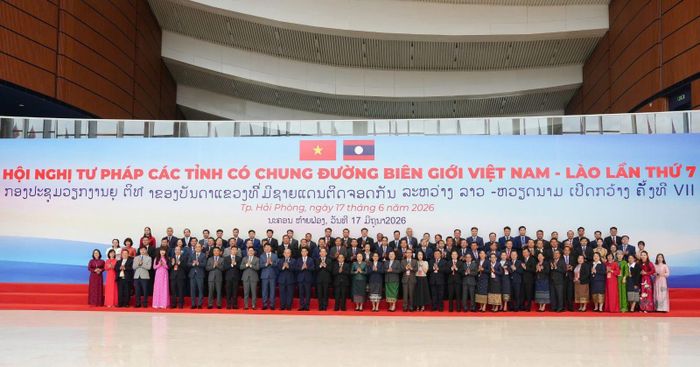 Các đại biểu tham dự Hội nghị tư pháp các tỉnh có chung đường biên giới Việt Nam - Lào mở rộng lần thứ 7.
