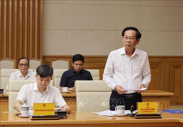 Bộ trưởng Bộ Nội vụ Đỗ Thanh Bình, Phó Trưởng ban Thường trực Ban Chỉ đạo trình bày báo cáo. Ảnh: Lâm Khánh/TTXVN