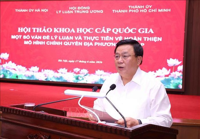 GS.TS Nguyễn Xuân Thắng, Chủ tịch Hội đồng Lý luận Trung ương phát biểu đề dẫn hội thảo. Ảnh: Văn Điệp/TTXVN