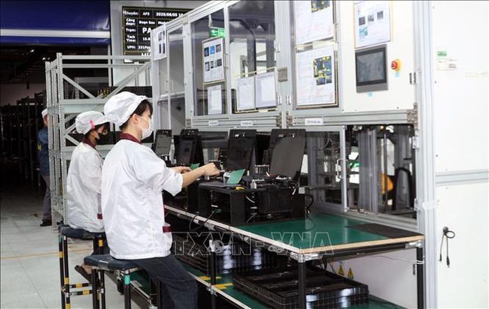 Công ty TNHH Wistron Infocomm Việt Nam tại Khu công nghiệp Đồng Văn III hoạt động hiệu quả đã tăng 284 triệu USD vốn đầu tư.