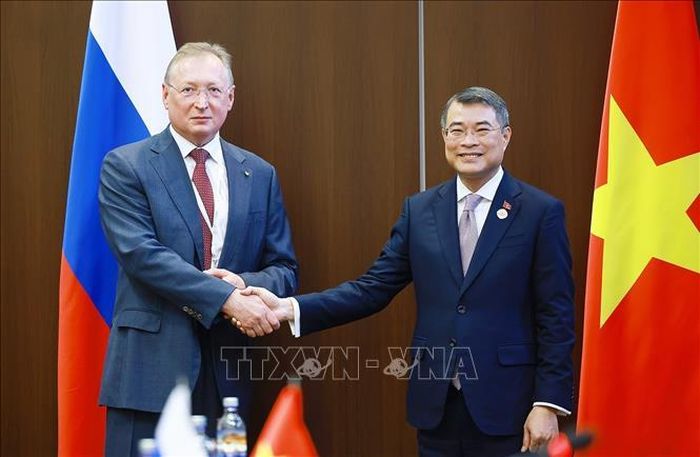 Thủ tướng Lê Minh Hưng tiếp ông Sergey Kudryashov, Tổng Giám đốc Tập đoàn Zarubezhneft. Ảnh: Dương Giang/TTXVN