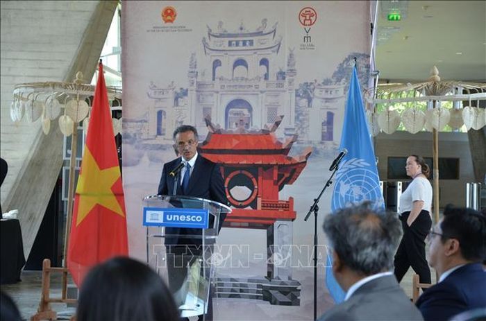 Trợ lý Tổng Giám đốc UNESCO về Văn hóa Nayef Al-Fayez phát biểu tại sự kiện. Ảnh: Hữu Chiến/PV TTXVN tại Pháp