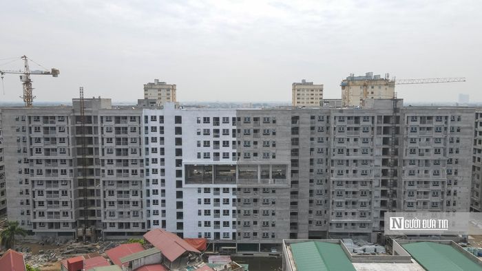 Ghi nhận của Người Đưa Tin, sau hơn 1 năm từ ngày khởi công, tại dự án đã cất nóc.