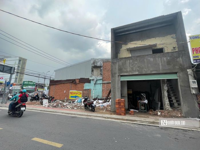 Tuyến Quốc lộ 13 đoạn qua khu vực Tp.HCM cũ (từ cầu Vĩnh Bình tới nút giao với đại lộ Phạm Văn Đồng) nhiều năm qua luôn trong tình trạng ùn tắc vào giờ cao điểm.