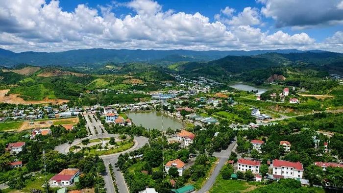 Trung tâm xã Đam Rông 2 nhìn từ trên cao.